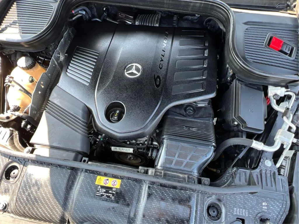 Mercedes-Benz GLS photo 29
