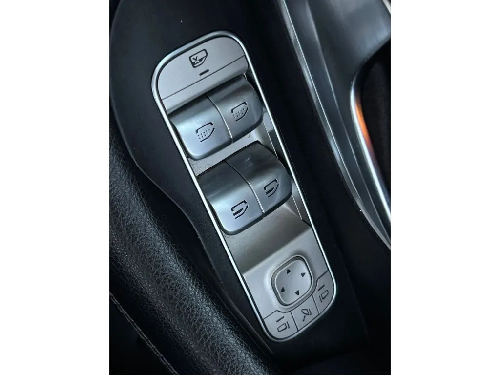 Mercedes-Benz GLS photo 46