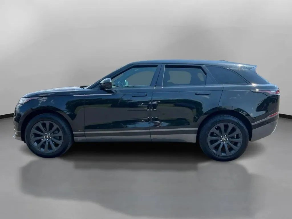 Land Rover Range Rover Velar photo 15