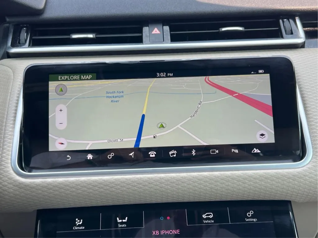 Land Rover Range Rover Velar photo 38