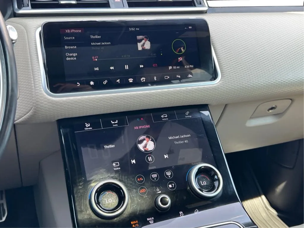 Land Rover Range Rover Velar photo 20