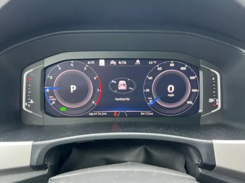 More photos of 2022 Volkswagen Atlas SEL Premium R-Line 4Motion Sport Utility 4D at Drivemax, CT