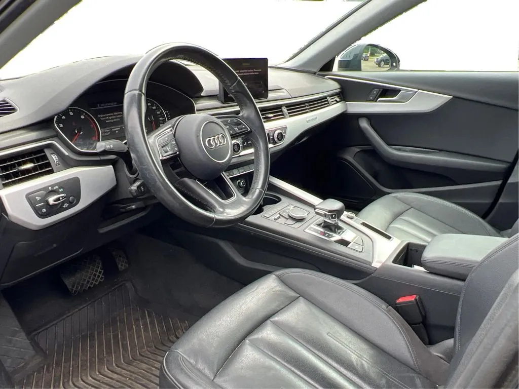 Audi A4 photo 16