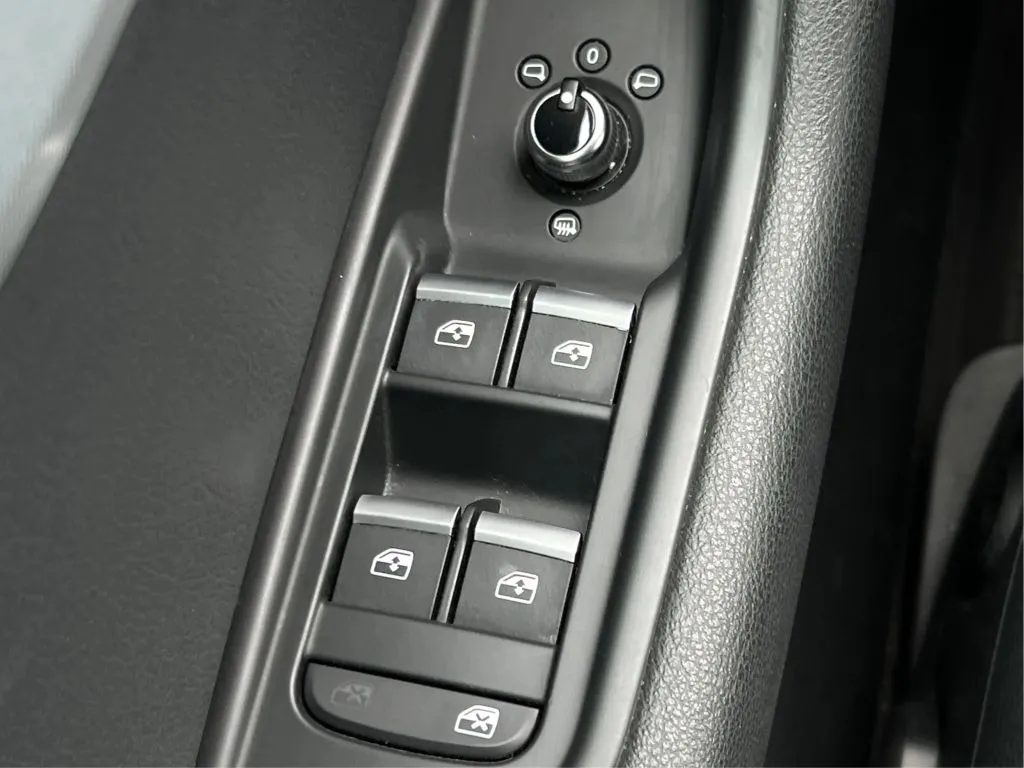 Audi A4 photo 43