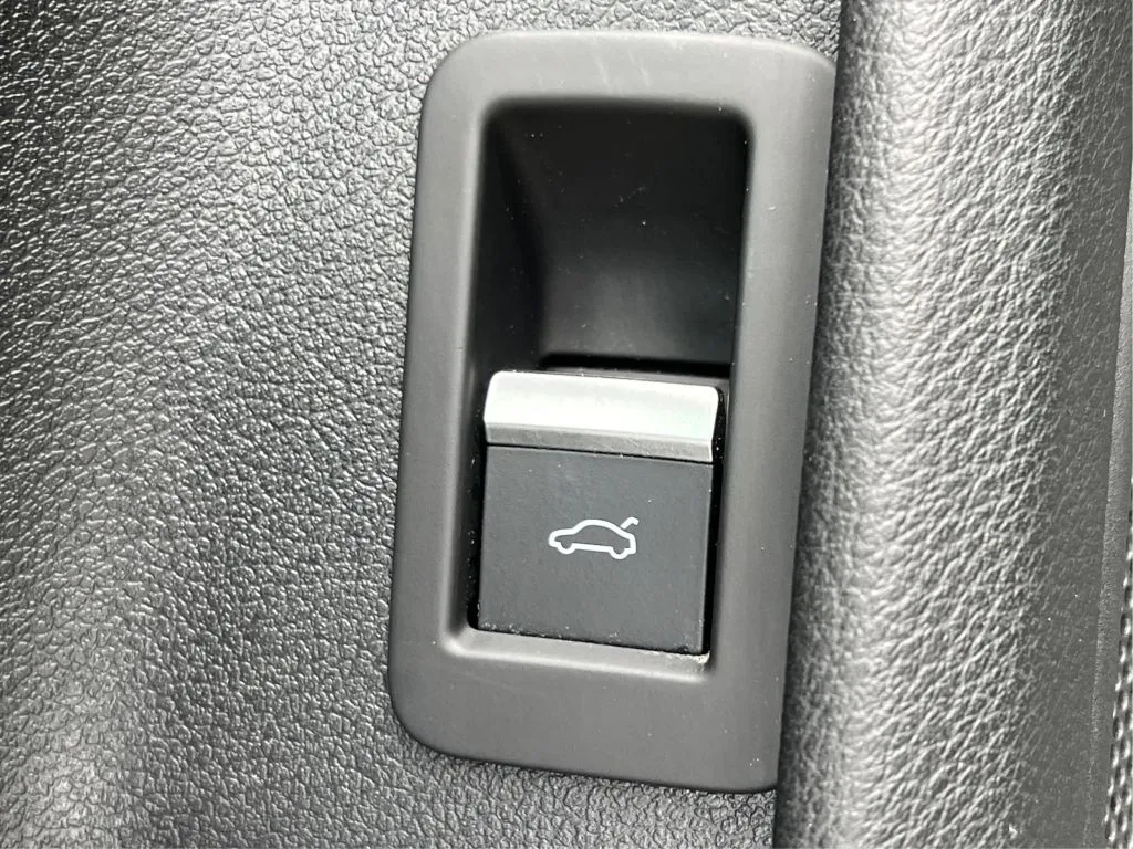 Audi A4 photo 34