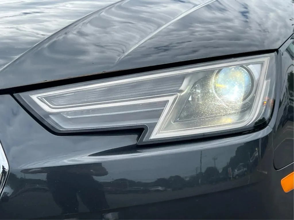 Audi A4 photo 32