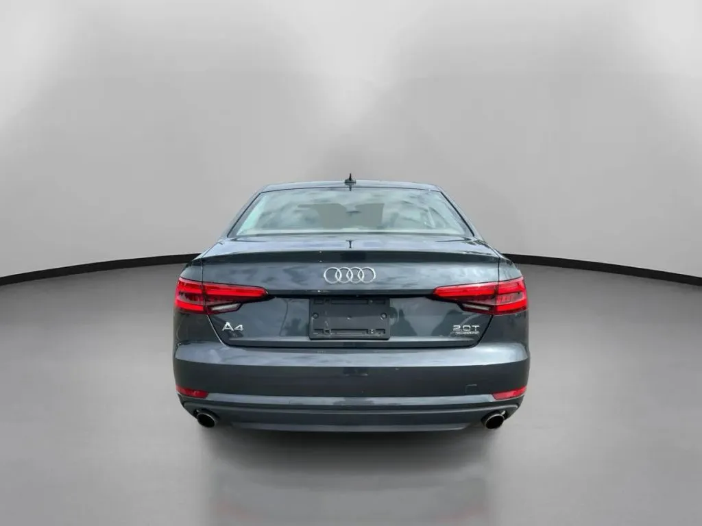 Audi A4 photo 11