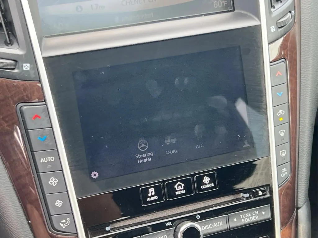 Infiniti Q50 photo 45