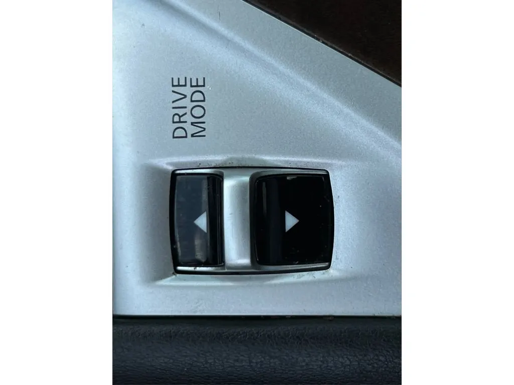 Infiniti Q50 photo 43