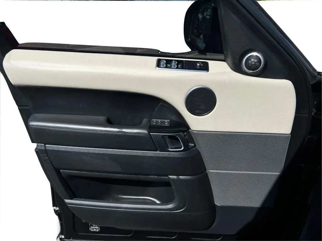 Land Rover Range Rover Sport photo 26