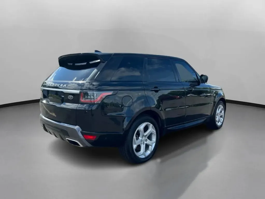 Land Rover Range Rover Sport photo 9
