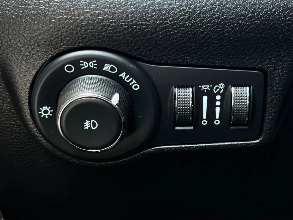 Jeep Compass photo 24
