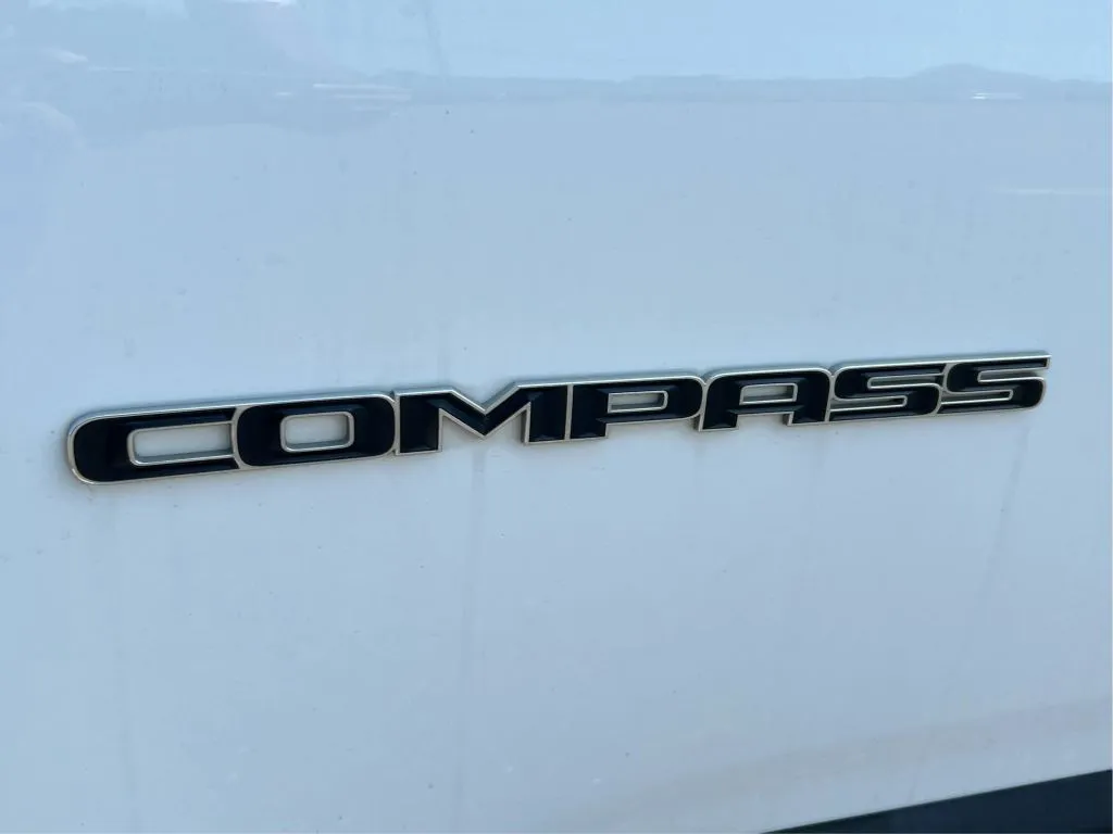 Jeep Compass photo 29