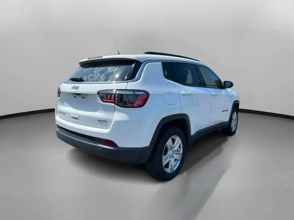 Jeep Compass photo 9