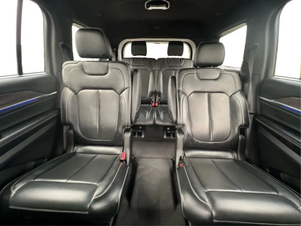 Jeep Grand Cherokee L photo 19
