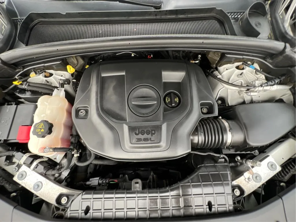 Jeep Grand Cherokee L photo 29