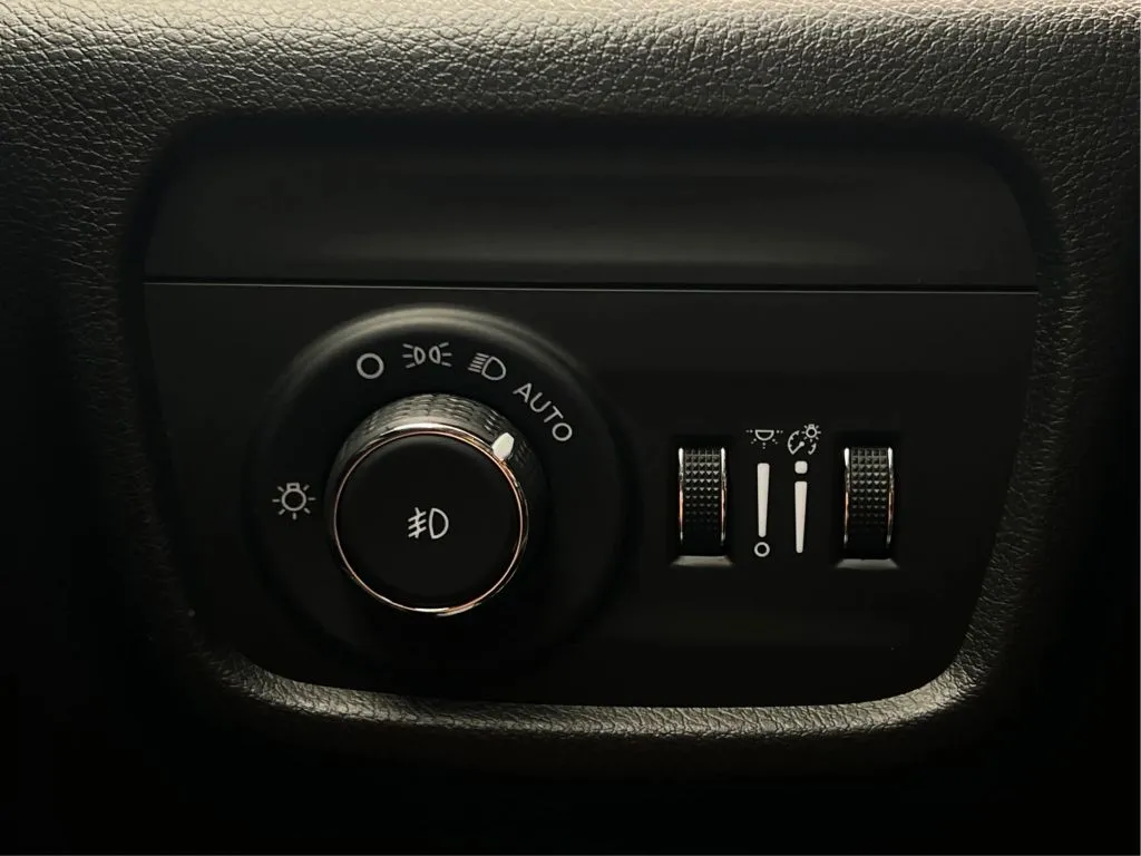 Jeep Grand Cherokee L photo 24