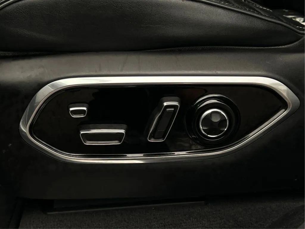 Jeep Grand Cherokee L photo 25