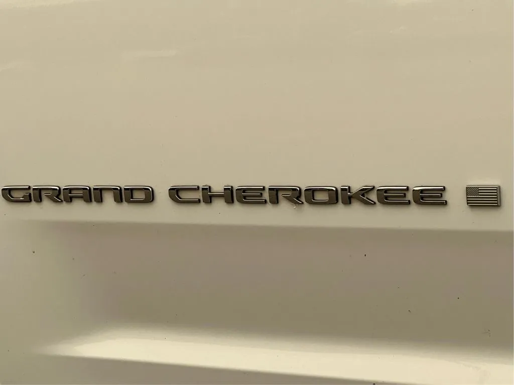 Jeep Grand Cherokee L photo 30