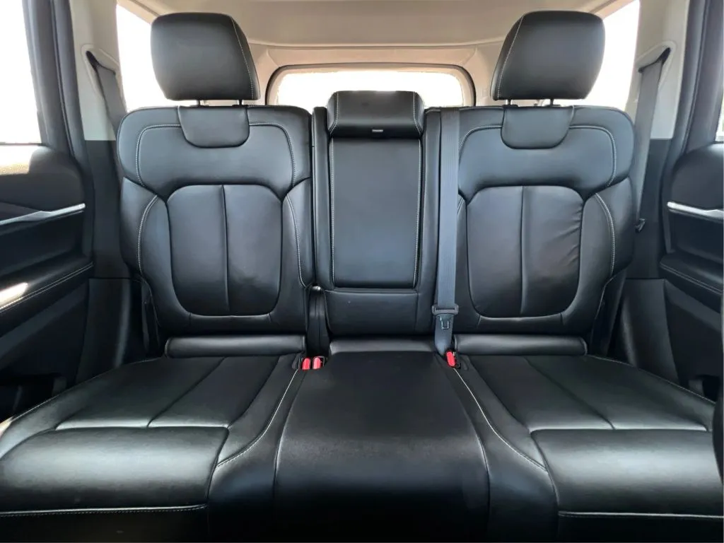 Jeep Grand Cherokee photo 19