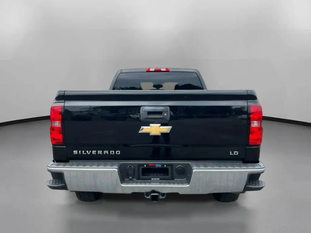 Chevrolet Silverado photo 11