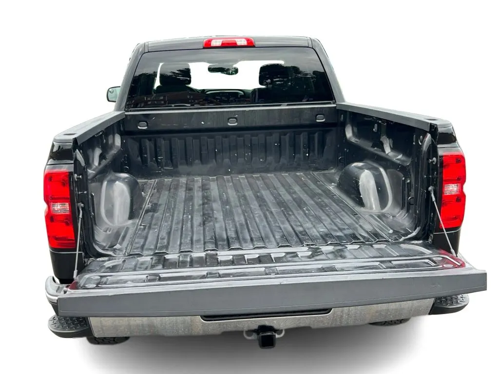 Chevrolet Silverado photo 18