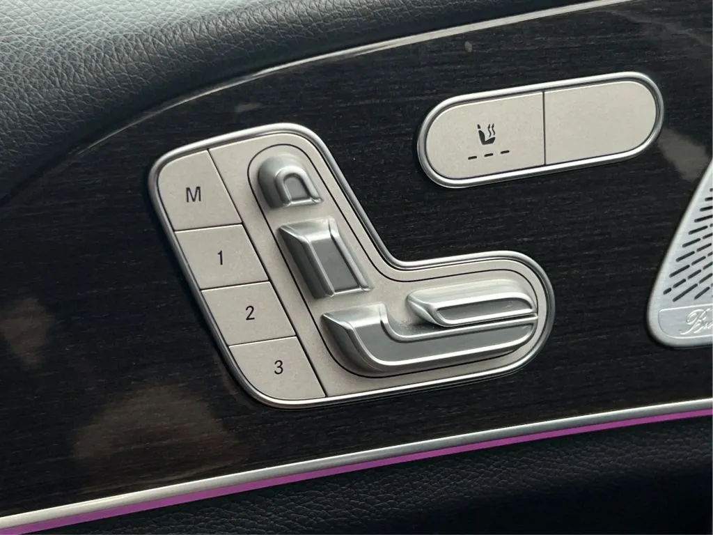 Mercedes-Benz GLE photo 25