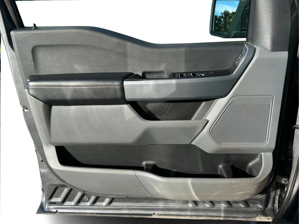 Ford F-150 photo 25