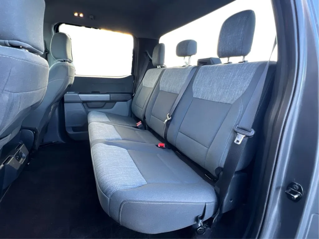 Ford F-150 photo 17