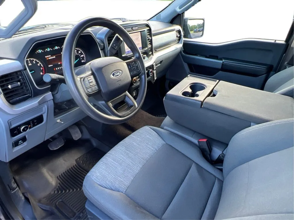 Ford F-150 photo 16