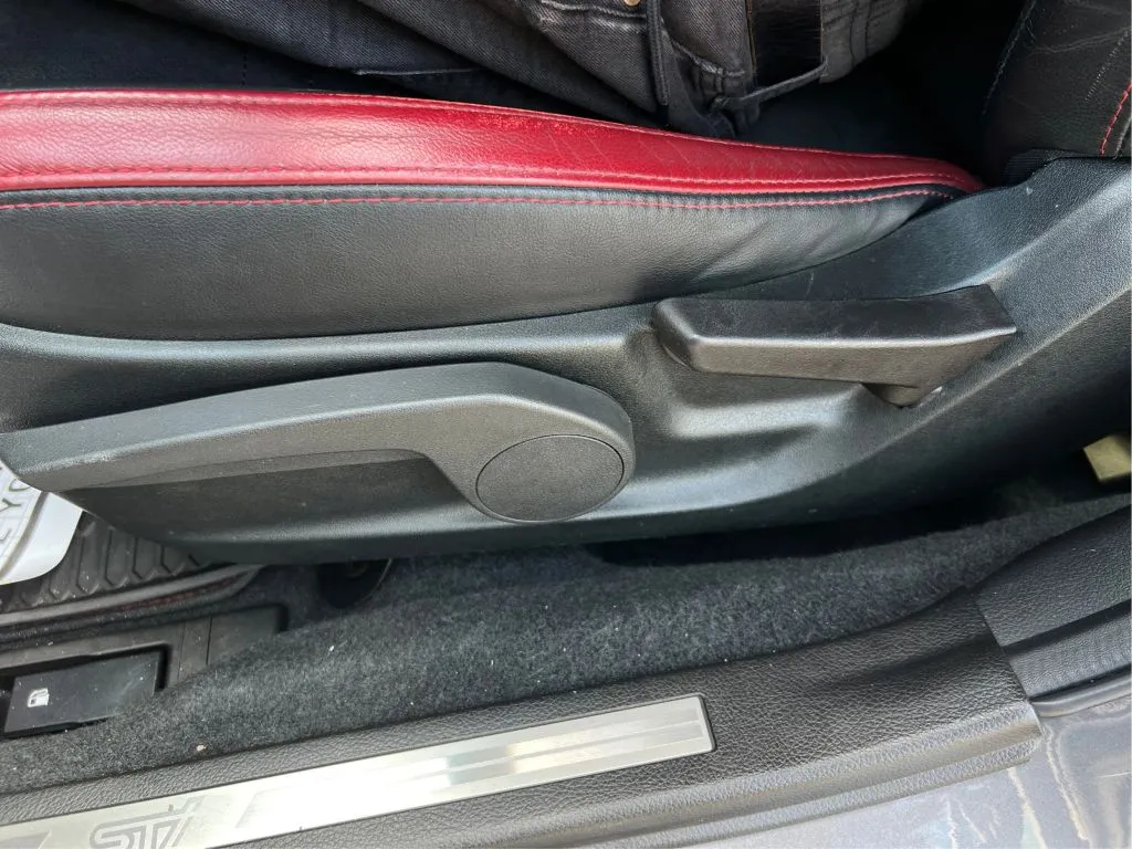 Subaru WRX photo 25