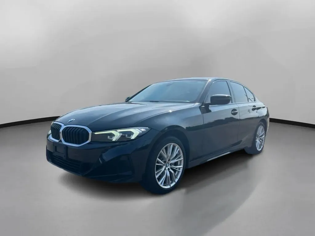 BMW 3 Series photo 5
