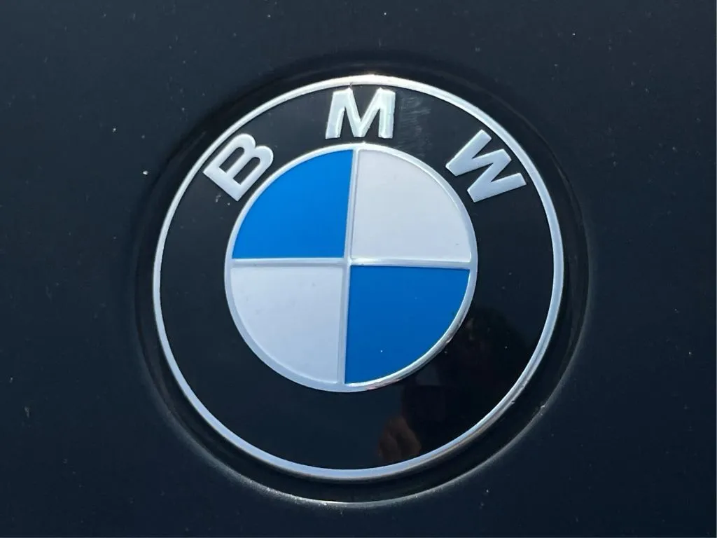 BMW 3 Series photo 37