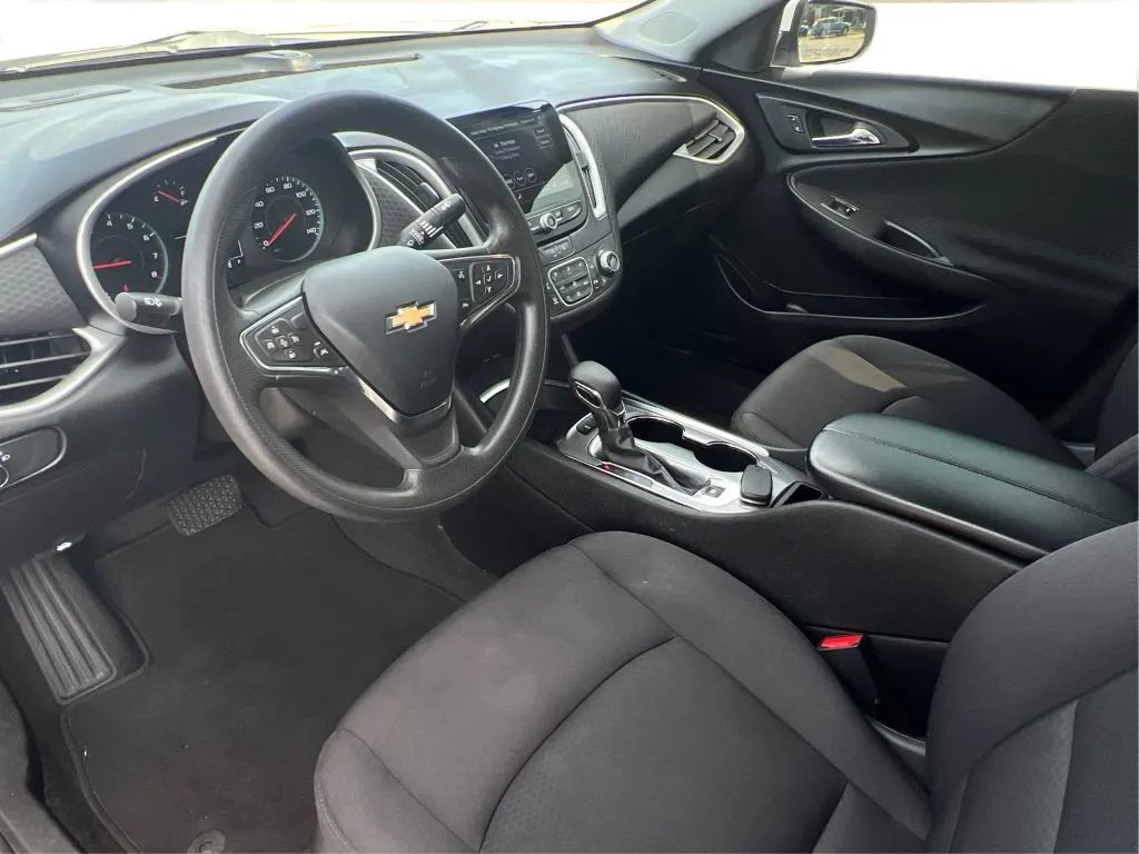 Chevrolet Malibu photo 16