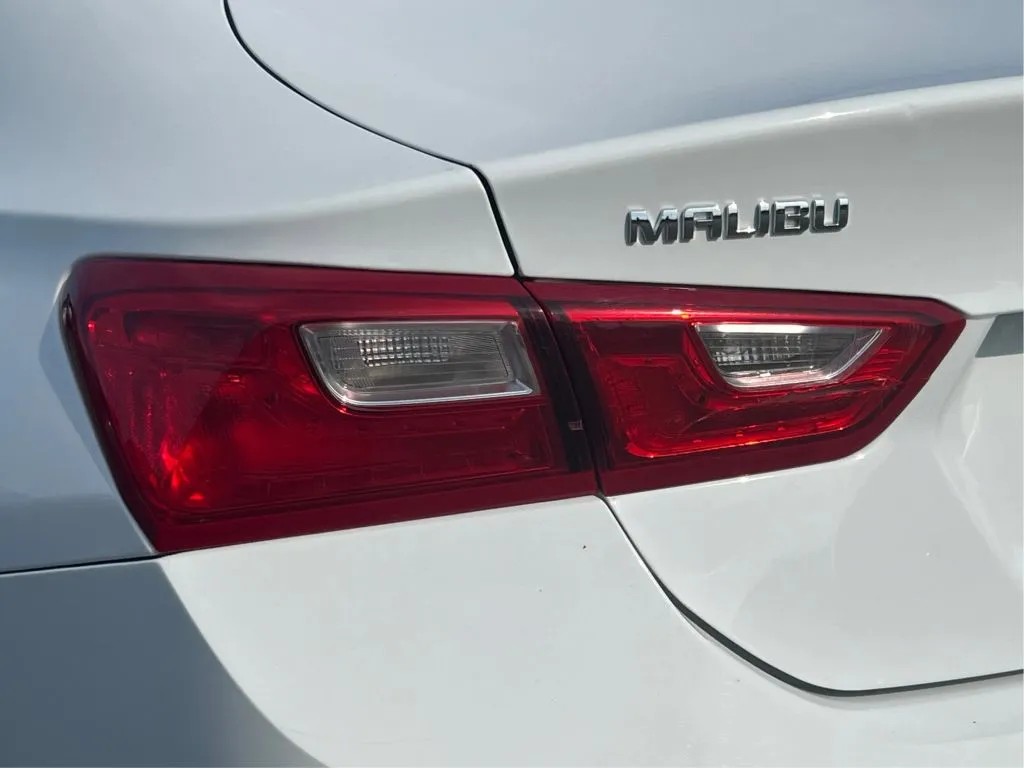 Chevrolet Malibu photo 33