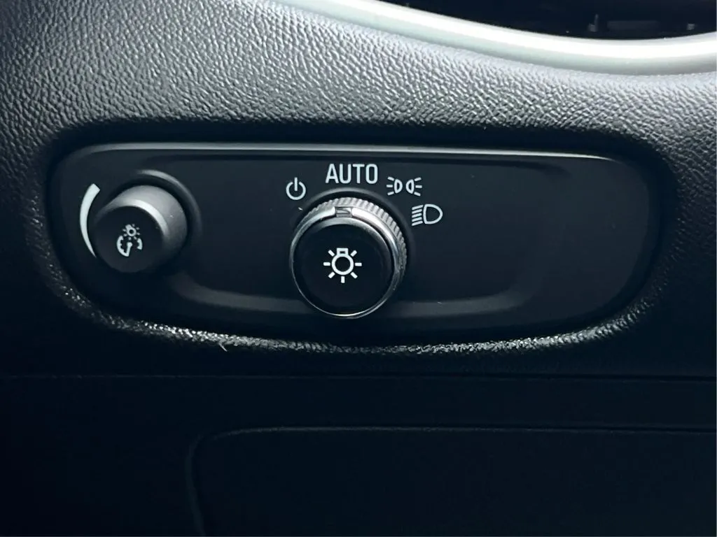 Chevrolet Malibu photo 24