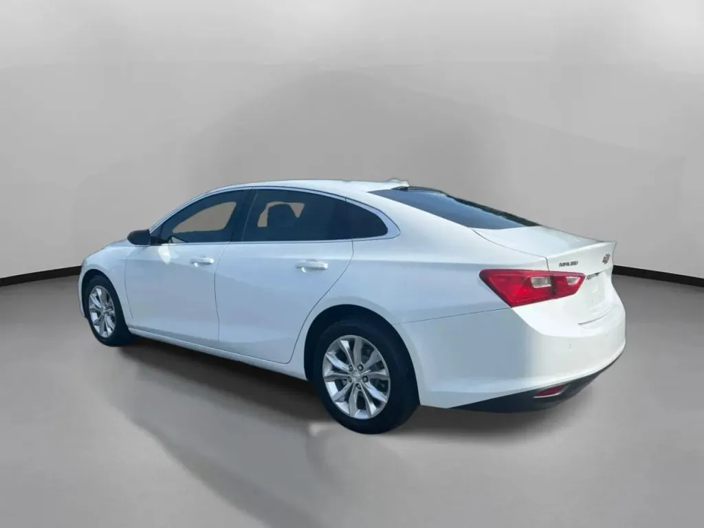 Chevrolet Malibu photo 13