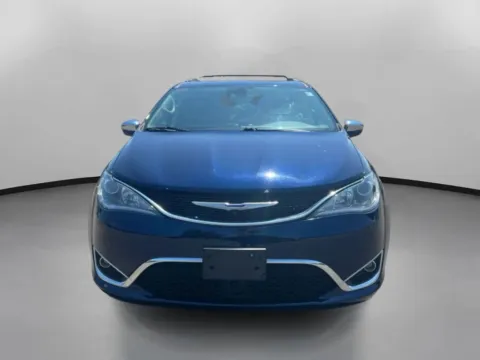 Another view of 2018 Chrysler Pacifica Limited Minivan 4D for sale in Manchester, CT at Drivemax