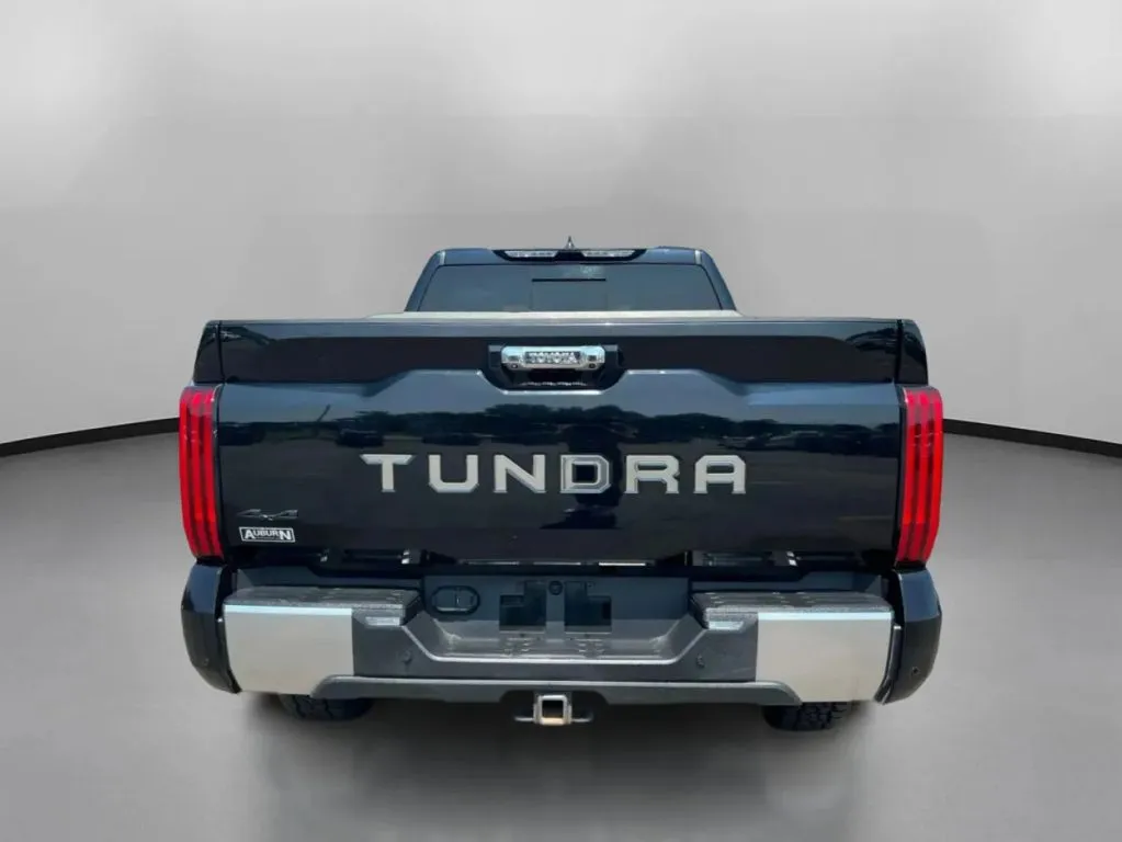 Toyota Tundra photo 11