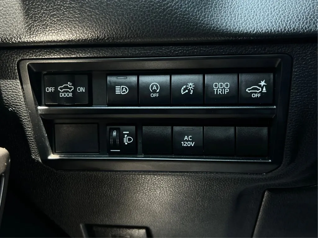 Toyota Tundra photo 23