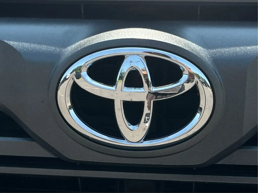 Toyota Tundra photo 34