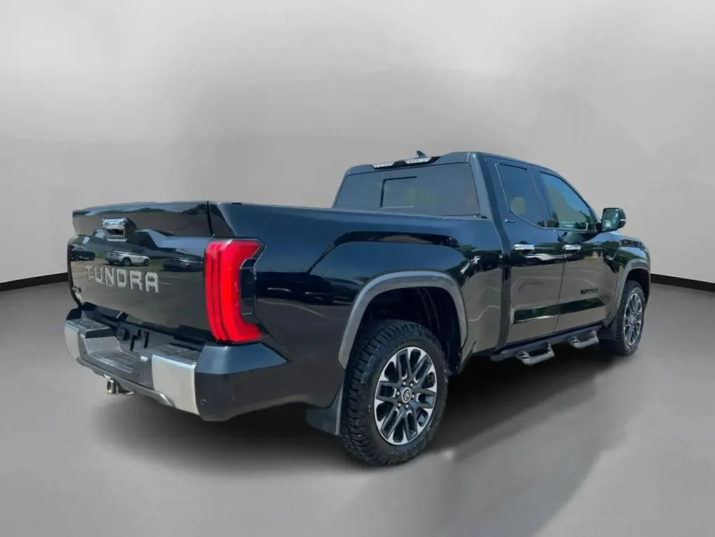 Toyota Tundra photo 9