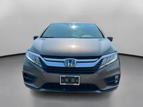 Another view of 2020 Honda Odyssey EX-L Minivan 4D for sale in Manchester, CT at Drivemax