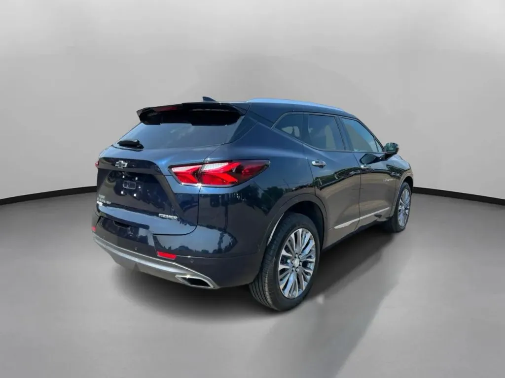 Chevrolet Blazer photo 9