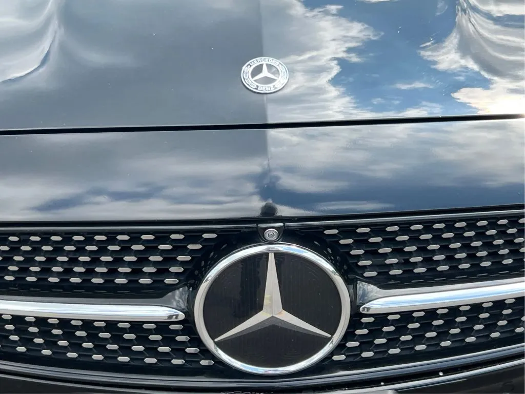 Mercedes-Benz E-Class photo 36