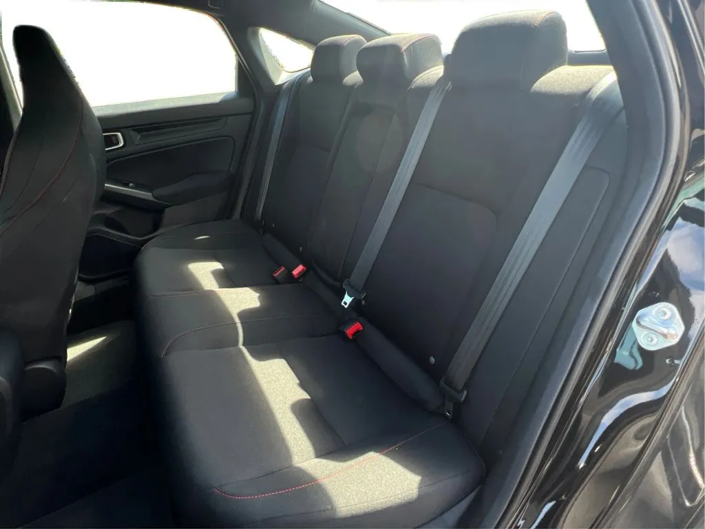 Honda Civic photo 17
