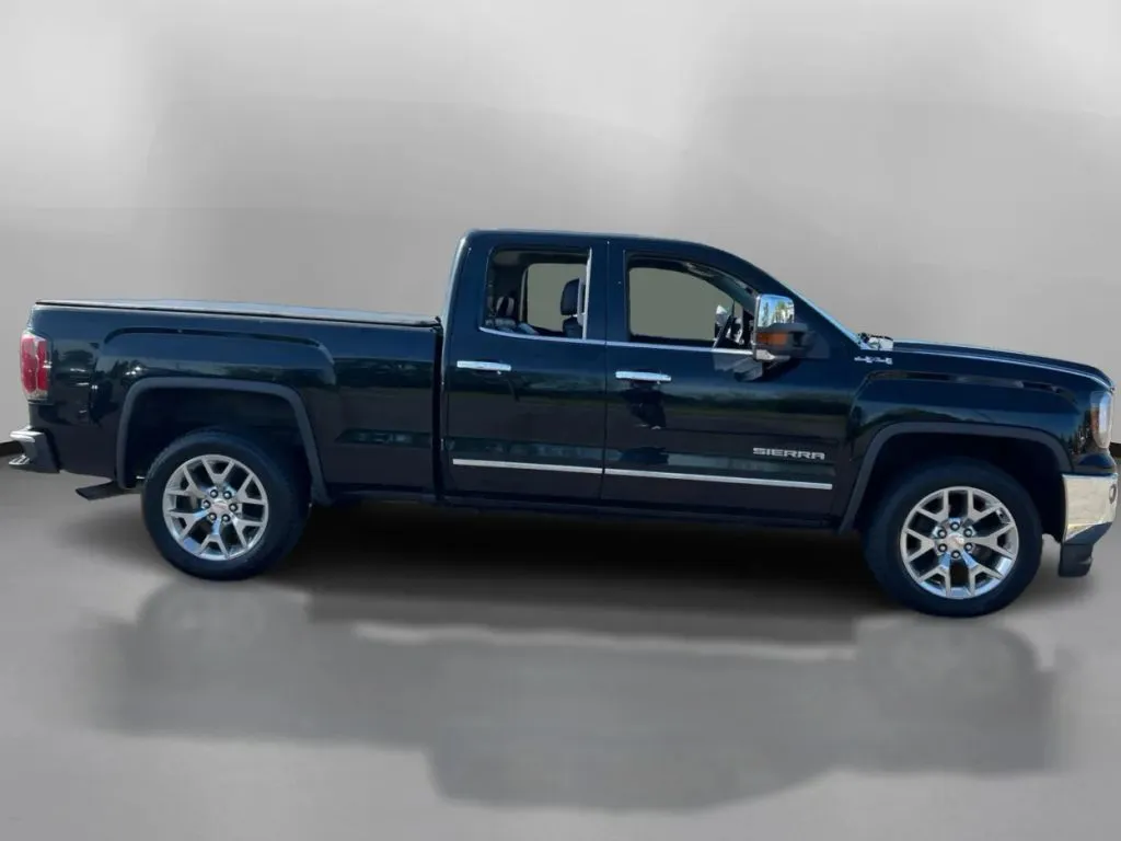 GMC Sierra photo 7