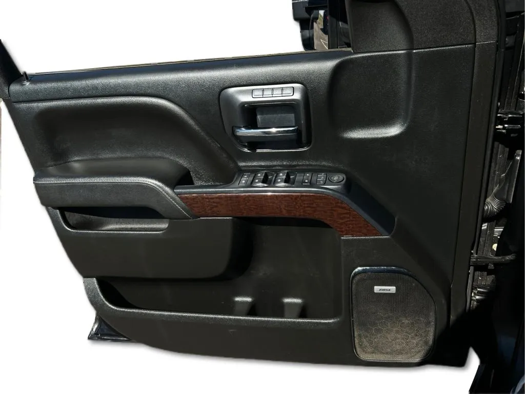 GMC Sierra photo 25