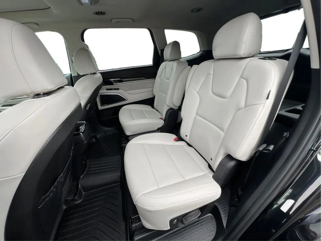 Kia Telluride photo 17