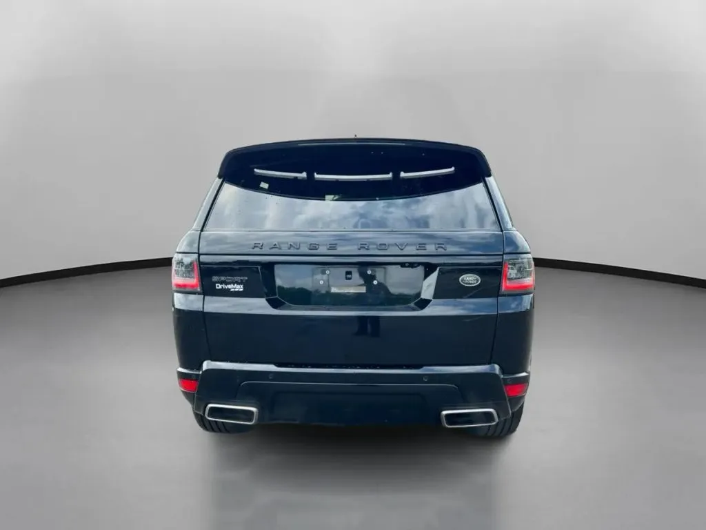 Land Rover Range Rover Sport photo 11